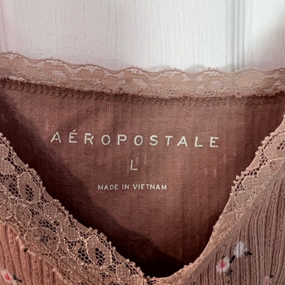 Aeropostale Lace Trim‎ Top in Brown - Picture 3 of 4